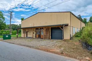 39 Brookside Cir, Candler, NC 28715 - Photo 1