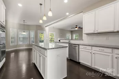 16001 Arabian Mews Lane, Charlotte, NC 28278 - Photo 11