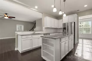 16001 Arabian Mews Ln, Charlotte, NC 28278 - Photo 13