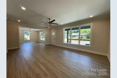 307 N Catawba Street, Lancaster, SC 29720 - Photo 3