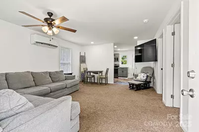 428 Folk Street NW, Lenoir, NC 28645 - Photo 3