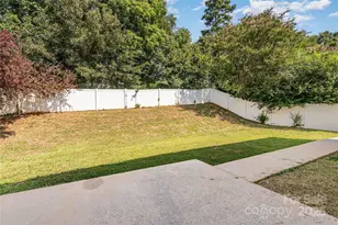 9012 Hedge Maple Rd, Charlotte, NC 28269 - Photo 19