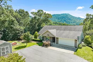140 Debbie Loop, Waynesville, NC 28786 - Photo 5