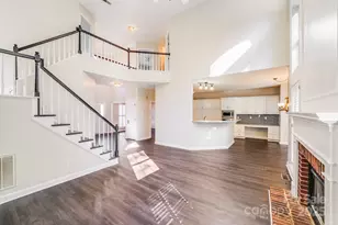 10437 Rougemont Ln, Charlotte, NC 28277 - Photo 17