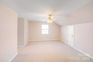 10437 Rougemont Ln, Charlotte, NC 28277 - Photo 9