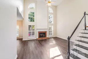 10437 Rougemont Ln, Charlotte, NC 28277 - Photo 15