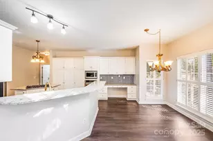 10437 Rougemont Ln, Charlotte, NC 28277 - Photo 19