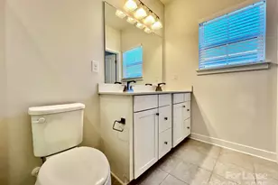 216 Russell Br Ln, Charlotte, NC 28211 - Photo 13