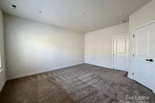 216 Russell Br Ln, Charlotte, NC 28211 - Photo 15