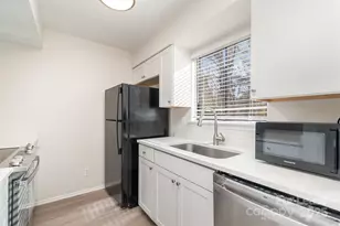 11039 Cedar View Rd., Charlotte, NC 28226 - Photo 7