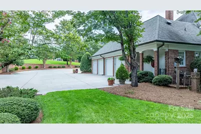 364 39th Avenue Drive NW, Hickory, NC 28601 - Photo 11