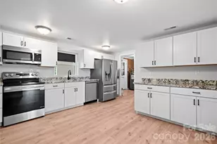 648 Scotts Creek Rd, Statesville, NC 28625 - Photo 17