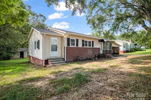 183 Hollywood St, Forest City, NC 28043 - Photo 3