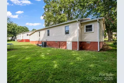 183 Hollywood Street, Forest City, NC 28043 - Photo 5