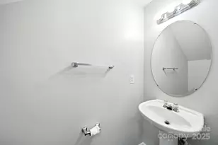 5334 Esther Ln, Charlotte, NC 28214 - Photo 5