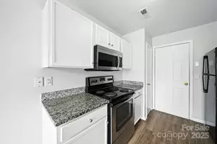 5334 Esther Ln, Charlotte, NC 28214 - Photo 13