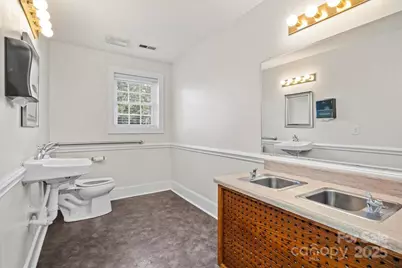 492 W Main Street, Forest City, NC 28043 - Photo 39