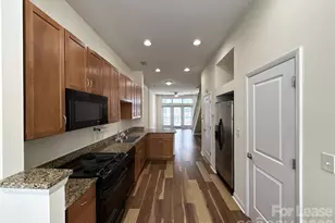 520 New Bern Station Ct, Charlotte, NC 28209 - Photo 5