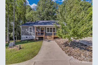 212 Walt Drive, Hendersonville, NC 28792 - Photo 1