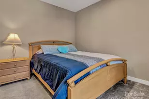 212 Walt Dr, Hendersonville, NC 28792 - Photo 37