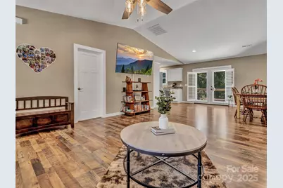 212 Walt Drive, Hendersonville, NC 28792 - Photo 13