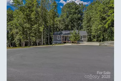 212 Walt Drive, Hendersonville, NC 28792 - Photo 5