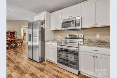 212 Walt Drive, Hendersonville, NC 28792 - Photo 23