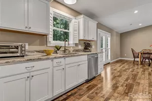 212 Walt Dr, Hendersonville, NC 28792 - Photo 21