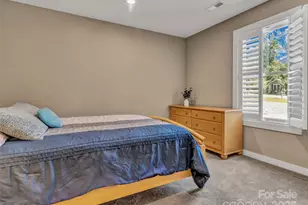 212 Walt Dr, Hendersonville, NC 28792 - Photo 35