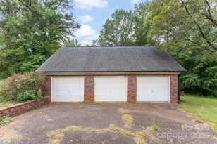 908 Ramseur Rd, Bessemer City, NC 28016 - Photo 39