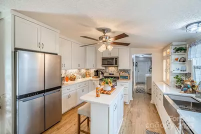 445 Riverwind Drive, Hendersonville, NC 28739 - Photo 17