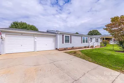 445 Riverwind Drive, Hendersonville, NC 28739 - Photo 5