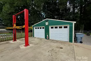 7632 Rolling Hill Rd, Charlotte, NC 28227 - Photo 41