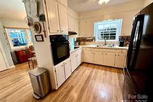 7632 Rolling Hill Rd, Charlotte, NC 28227 - Photo 11