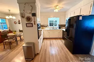 7632 Rolling Hill Rd, Charlotte, NC 28227 - Photo 9