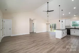 2047 Puetts Chapel Rd, Bessemer City, NC 28016 - Photo 9