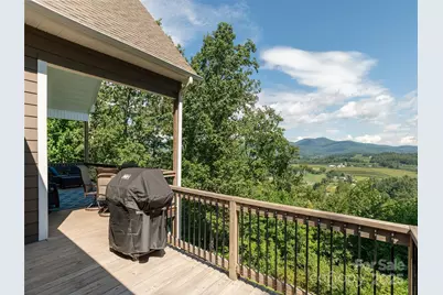 138 Lindsley Court, Hendersonville, NC 28792 - Photo 19