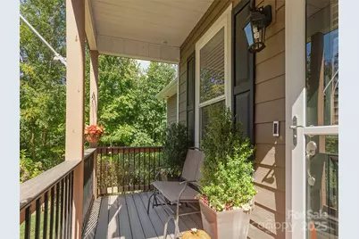 138 Lindsley Court, Hendersonville, NC 28792 - Photo 7