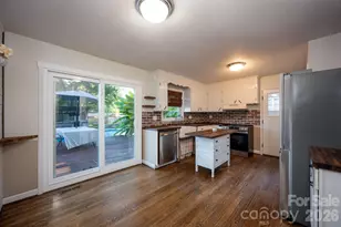 827 Brookwood Dr, Mooresville, NC 28115 - Photo 11