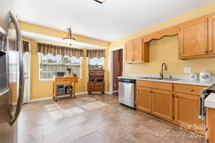 1976 McIlwain Rd, Lancaster, SC 29720 - Photo 3