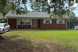 912 Hallmark Dr, Gastonia, NC 28052 - Photo 1