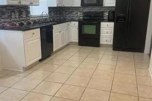 912 Hallmark Dr, Gastonia, NC 28052 - Photo 3