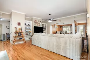 190 Glendower Ln, Chesnee, SC 29323 - Photo 9