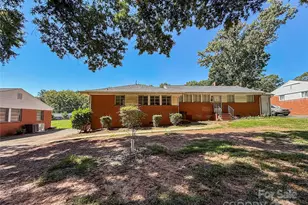 3109 Marlborough Rd, Charlotte, NC 28208 - Photo 1
