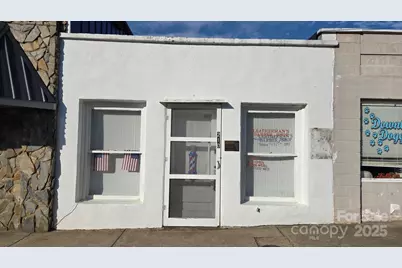 210 S Academy Street, Lincolnton, NC 28092 - Photo 1