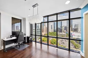 222 S Caldwell St, Charlotte, NC 28202 - Photo 3