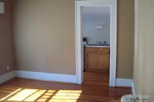 521 E Center Ave, Mooresville, NC 28115 - Photo 5