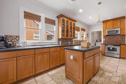 209 Grandin Road, Charlotte, NC 28208 - Photo 9