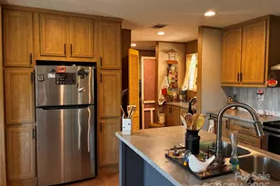 5005 Rocky Ridge Rd, Connelly Springs, NC 28612 - Photo 5