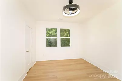 9818 Hood Road, Charlotte, NC 28215 - Photo 31